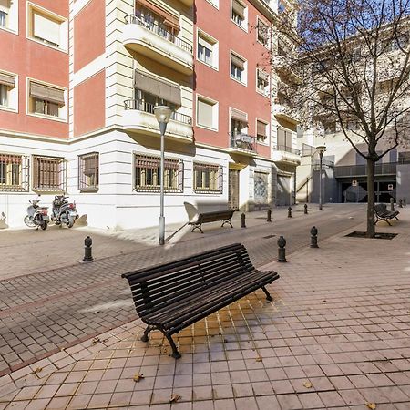 Apartamento céntrico y tranquilo y parking incluido Granada Exterior foto